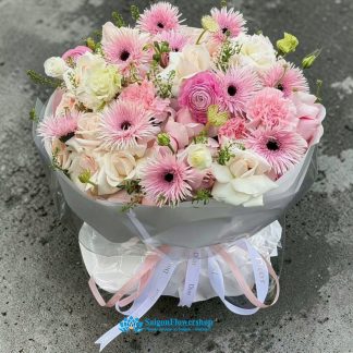 Buy love flowers with free delivery in Saigon