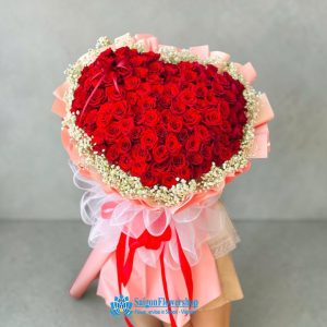 Heart-shaped bouquet delivered in Saigon