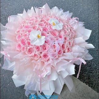 Midnight flower delivery Saigon