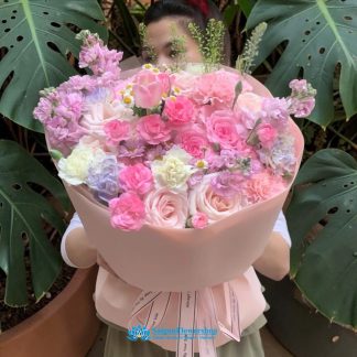 Romantic flower bouquet Saigon