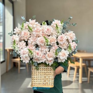 Same day delivery saigon flower basket