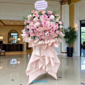 Buy flowers for a grand opening in Saigon