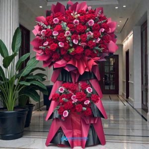Fast congratulatory flower delivery service in Saigon
