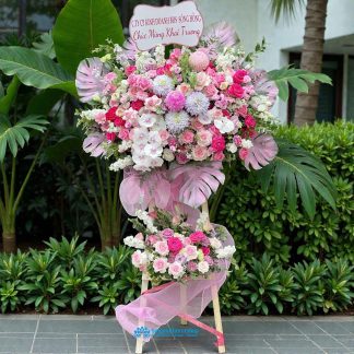 flower delivery Saigon for congratulations